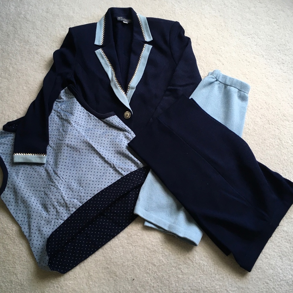 St. John Knit ensemble